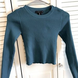 Size xs sincerely Jules teal top never worn brand new